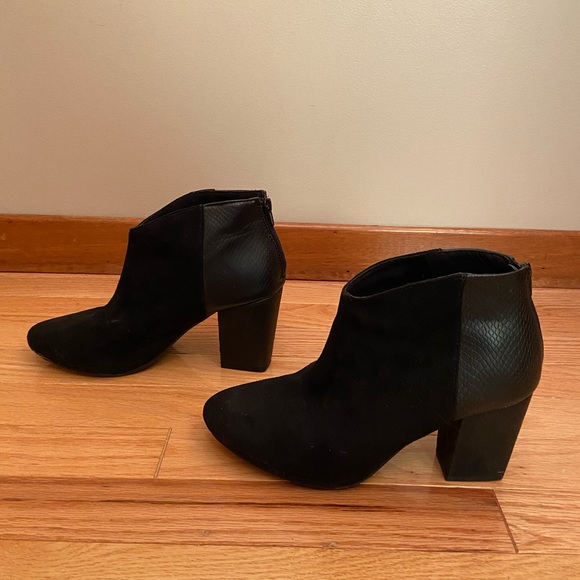 Olivia Miller Black Snake-detailed Ankle Booties Size 9 - Picture 4 of 6